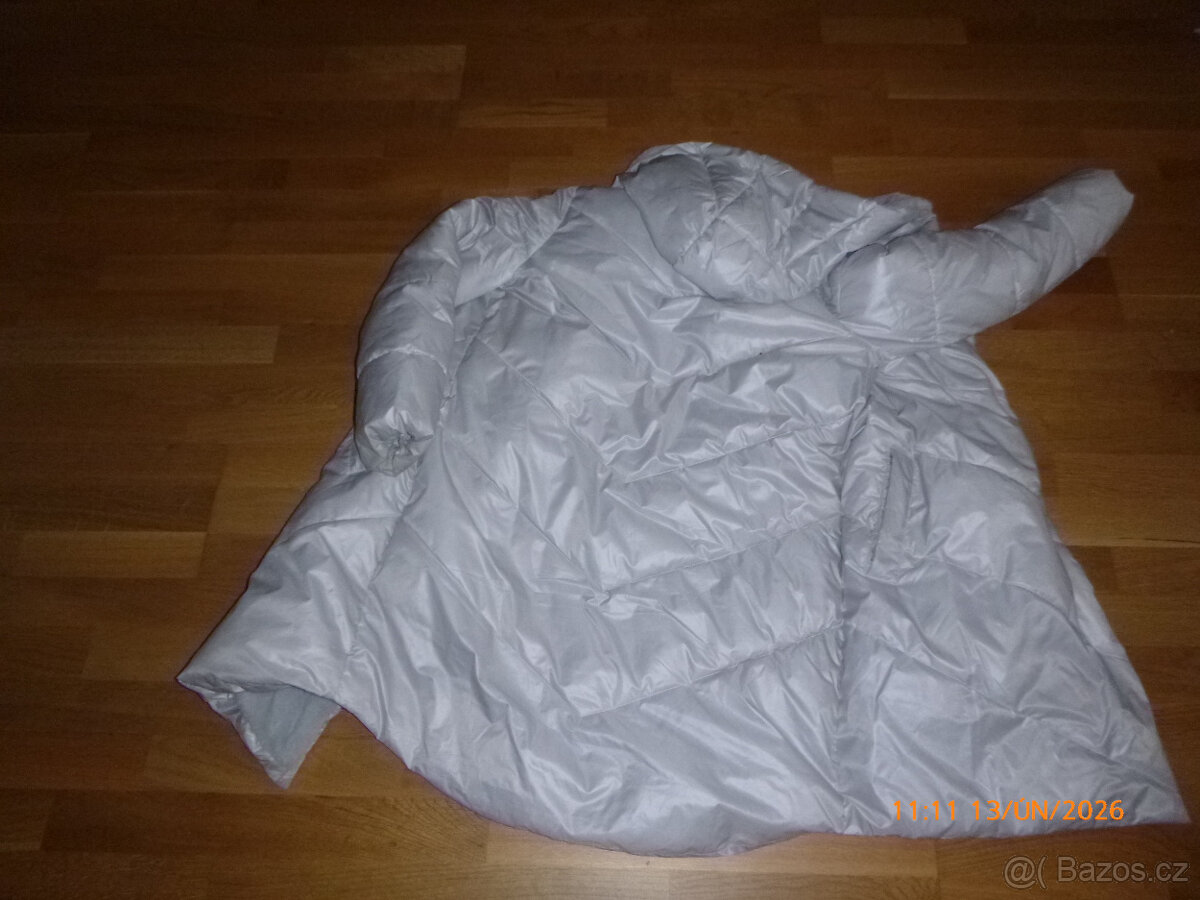 Prodám dámský kabát s kožešinou - 2