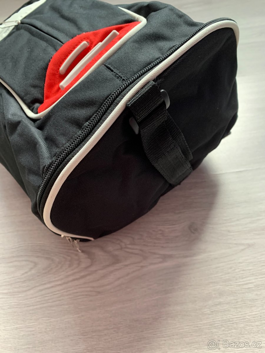 Nový černý batoh s bílým - 2