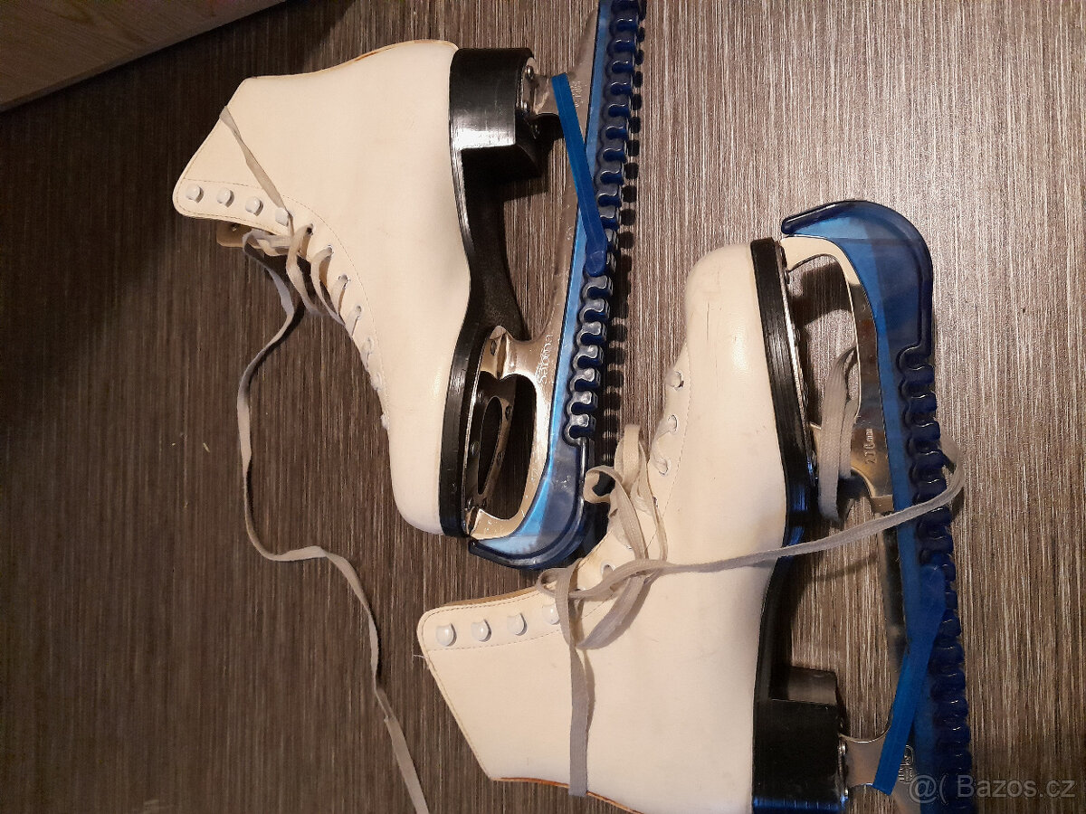 Dámské lední brusle - 2