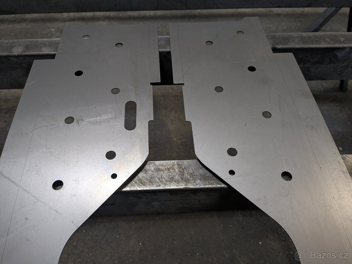 Čz 175/505 rikša - Nášlapy stupaček - 2