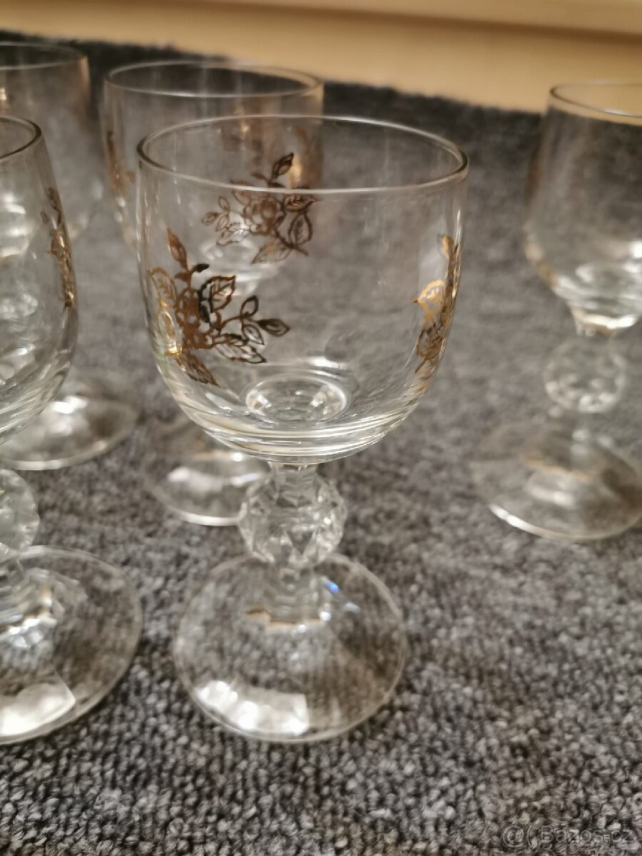 Sada retro skleniček - 2