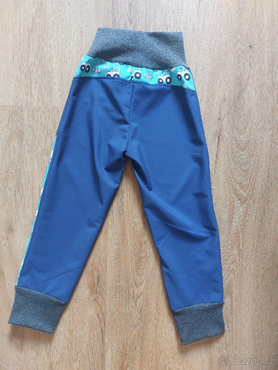 Letni softshellove kalhoty 92/98 nové - 2