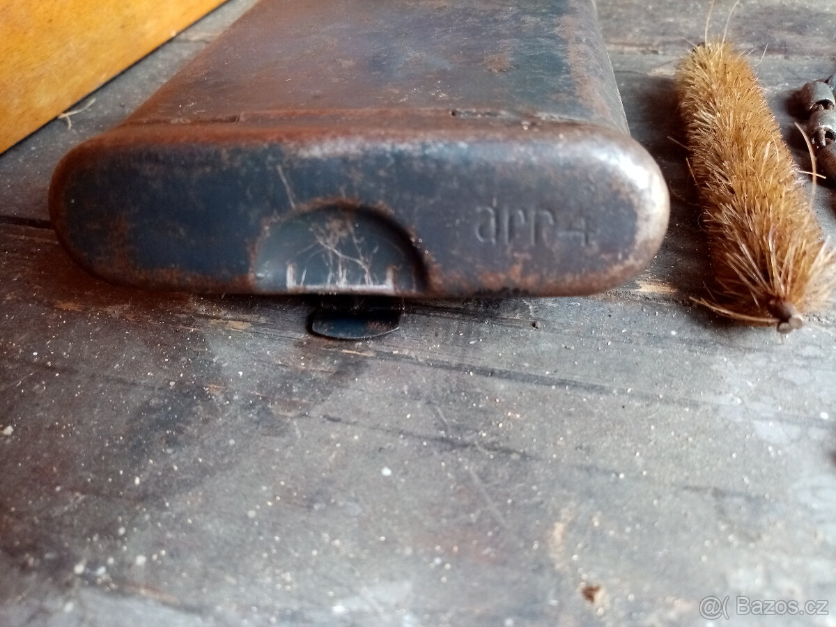 Čištění na karabinu Mauser K 98 - 2