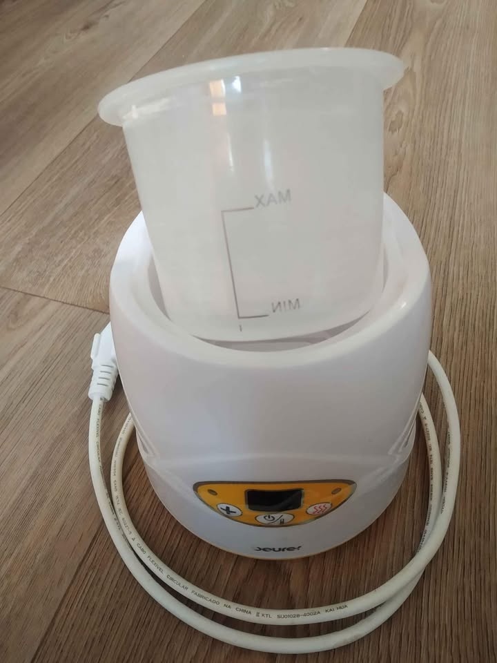 Ohřívač kojeneckých lahví Beurer. - 2