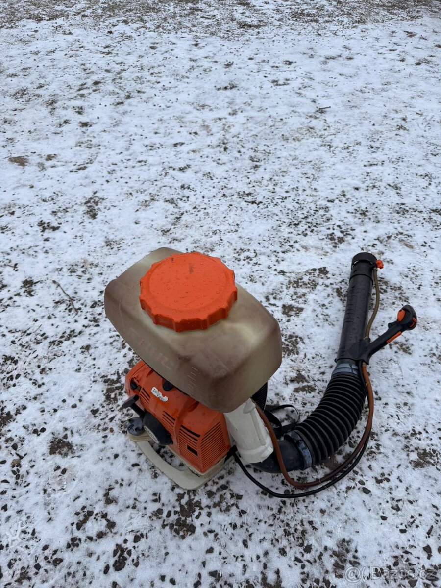 STIHL Zádový benzínový Rosič SR 430 - 2