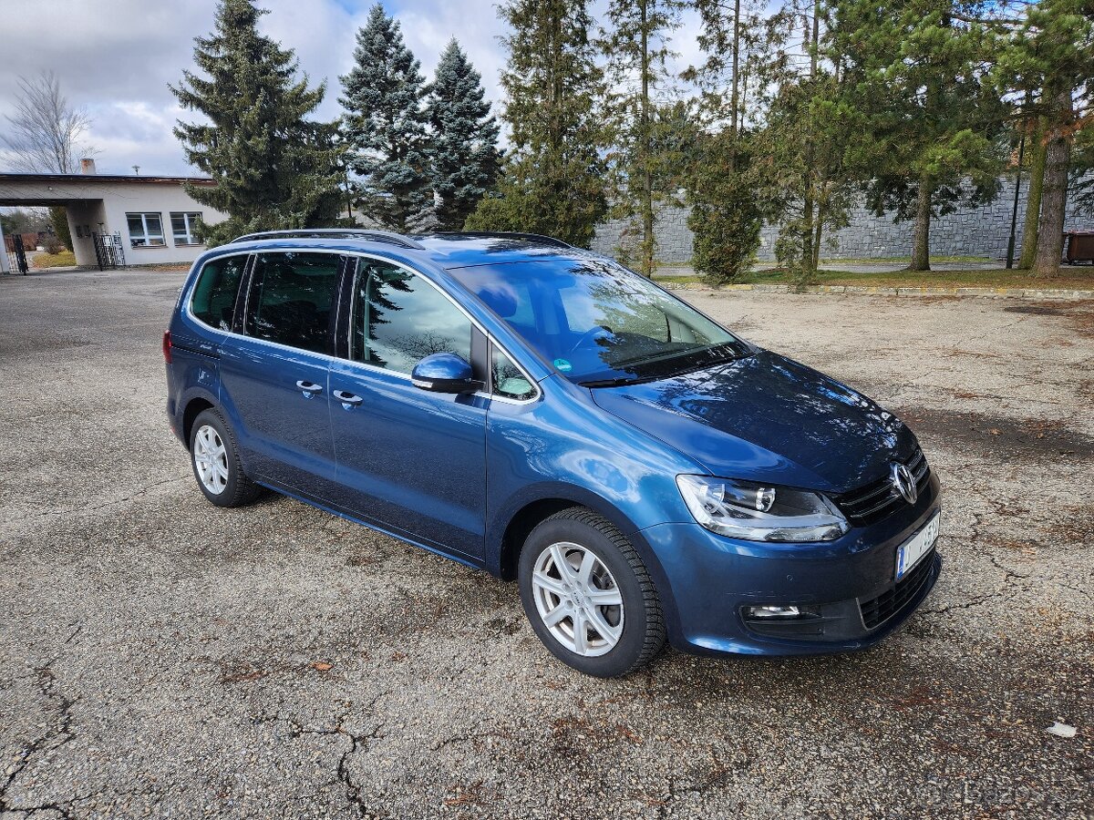 VW Sharan DSG r.2016 Facelift, 7 míst, 175.000km, el.dveře - 2