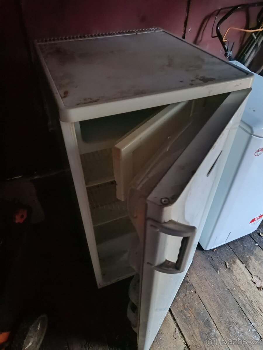 Lednička s mrazákem Zanussi - 2