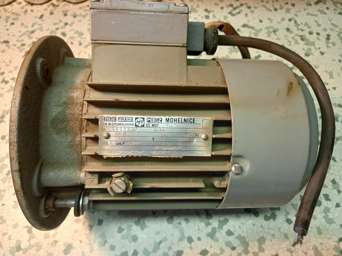 Motor přírubový - 2