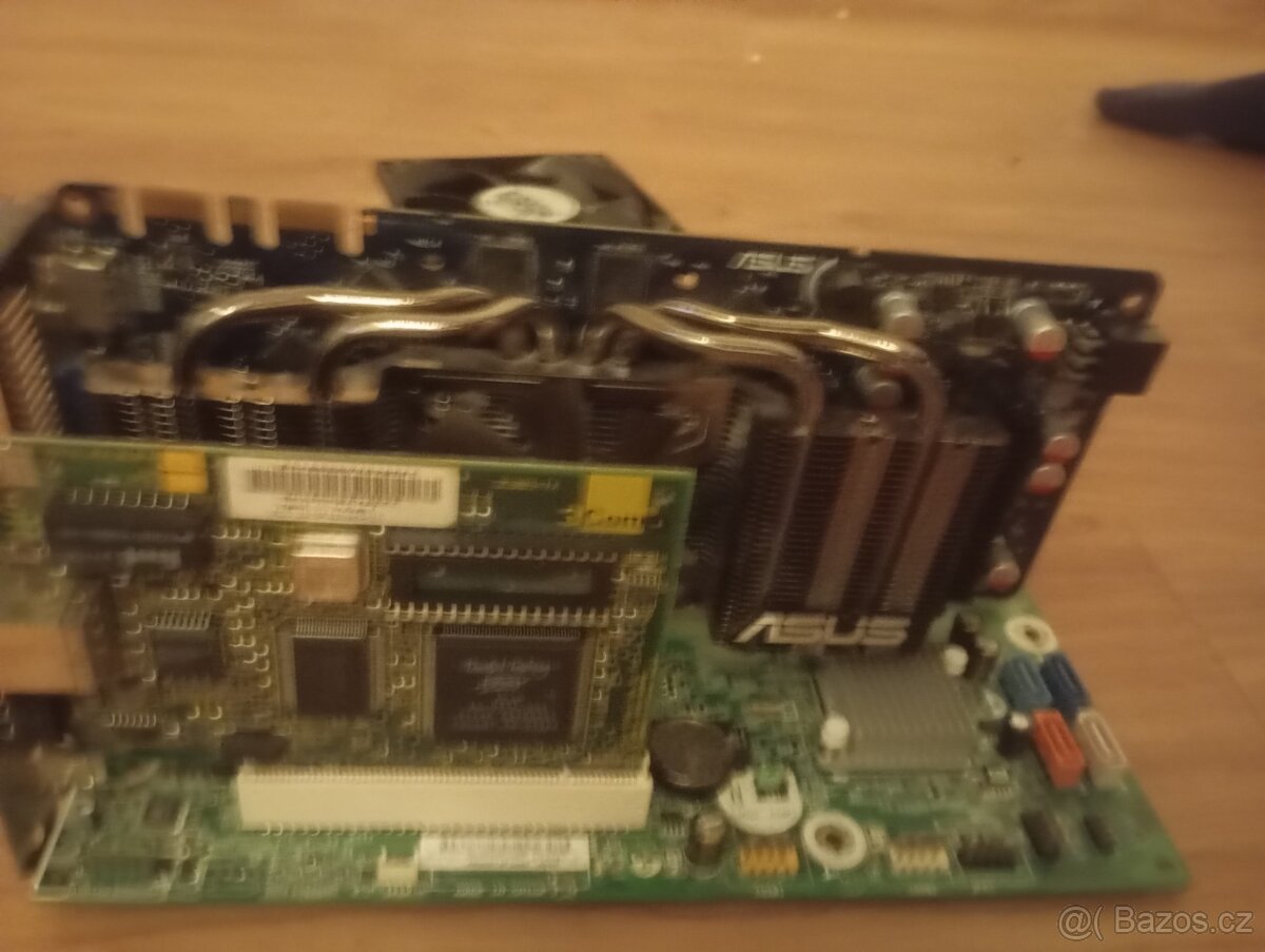 Základní deska Intel Pentium 4 - 2