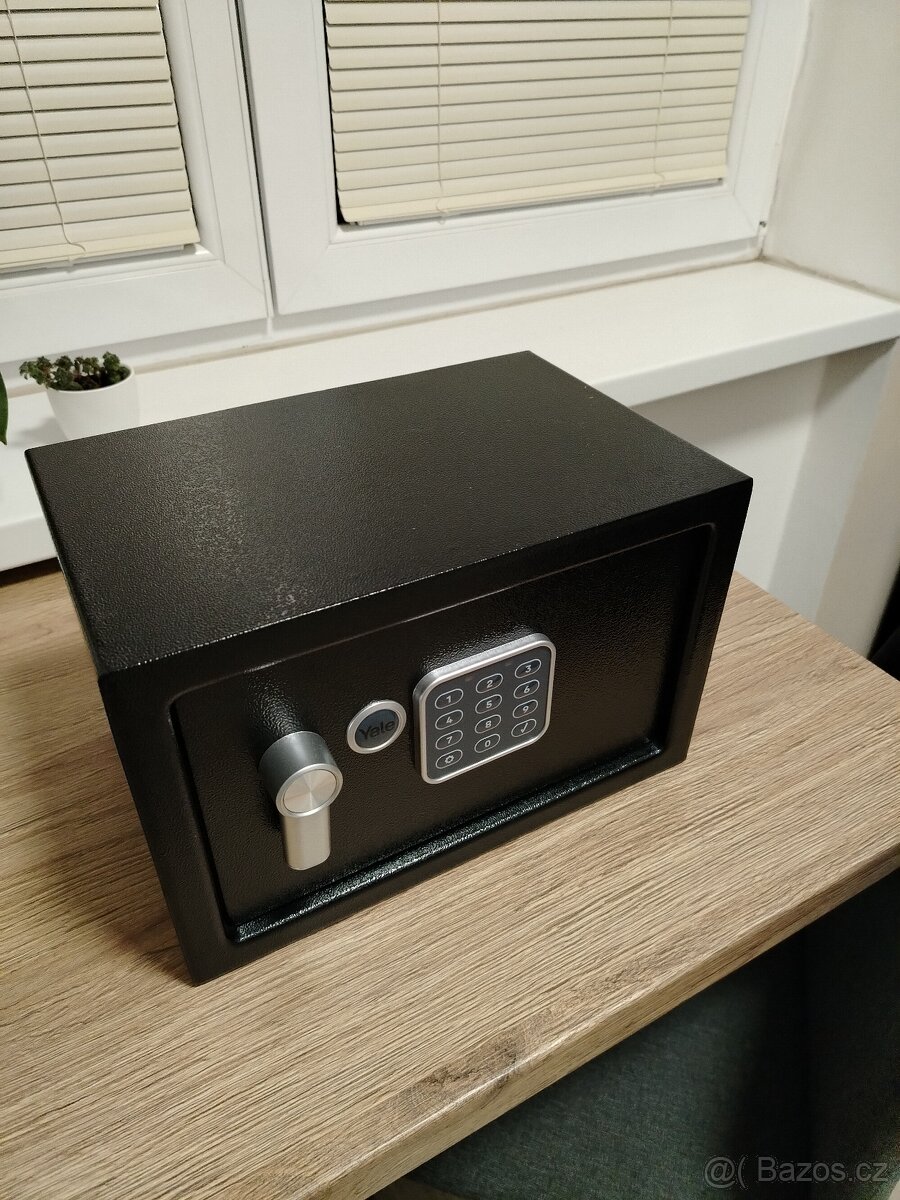 Trezor / Sejf Yale - 2