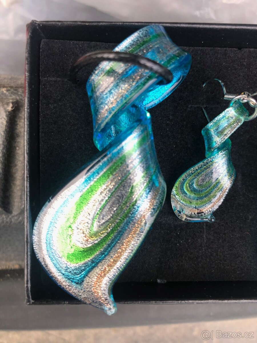 Sada šperky: přívěšek na krk + náušnice - 2