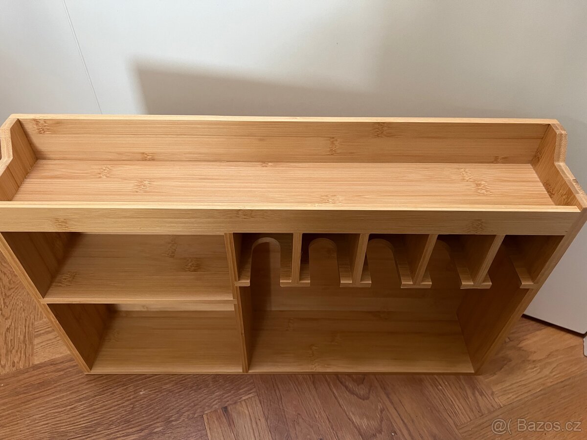 Dřevěná polička - 2