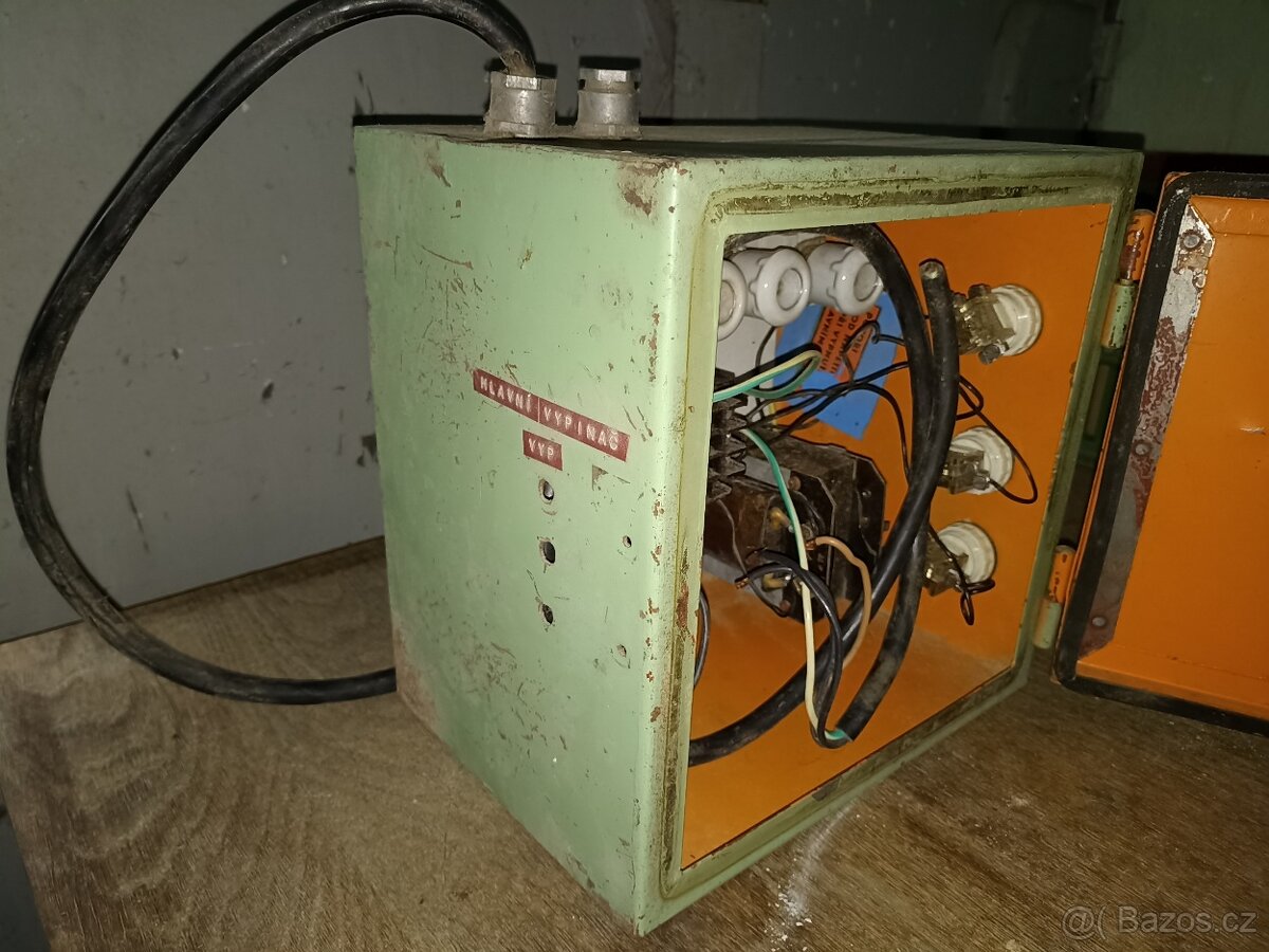 Ovládací elekt.skriňka - 2