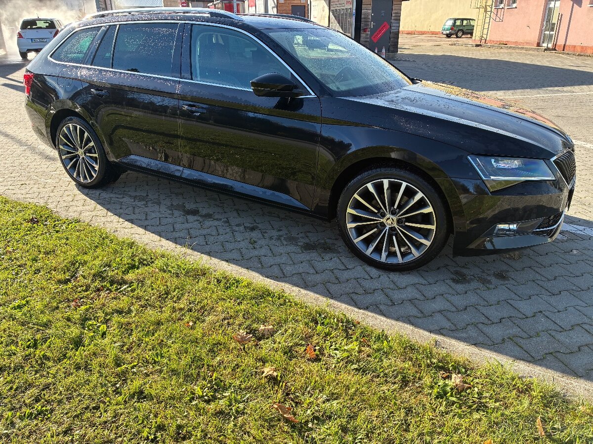 Škoda superb combi 2.0 140kw DSG - 2