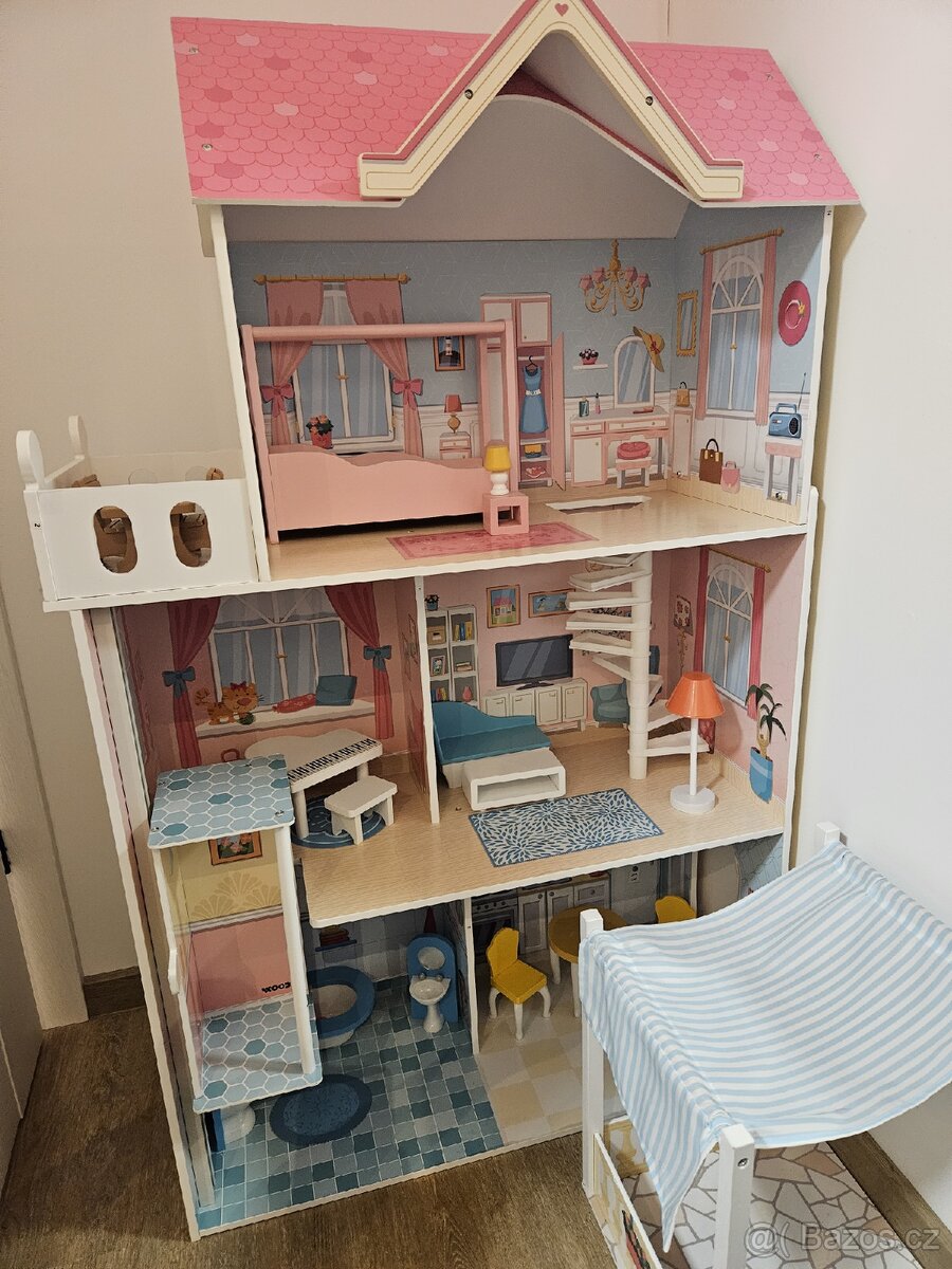 Domeček pro panenky - 2