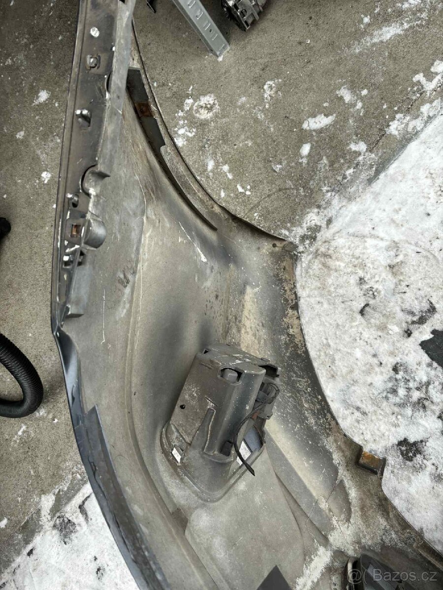 Ford C- max Facelift od 2007 - Přední nárazník - 2