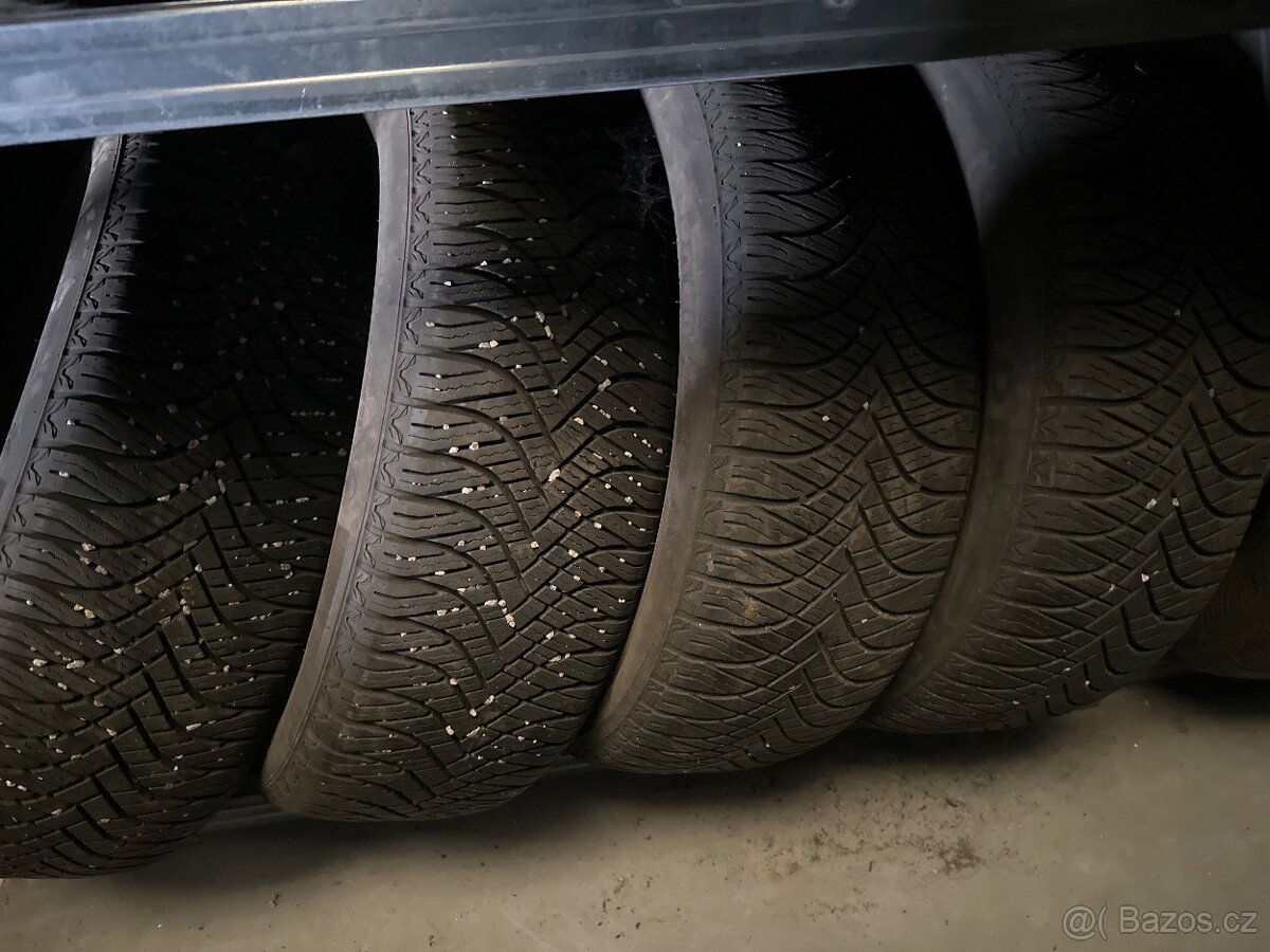 Goodride 215/55/17 2ks sada celoroční pneu - 2