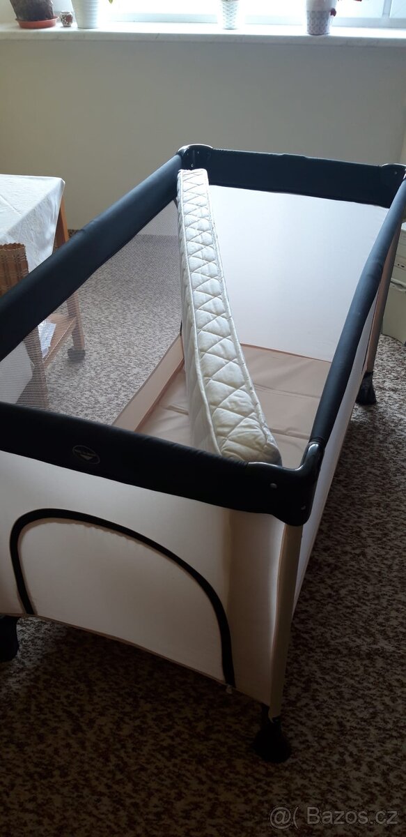 Dětská skládací postýlka - 2