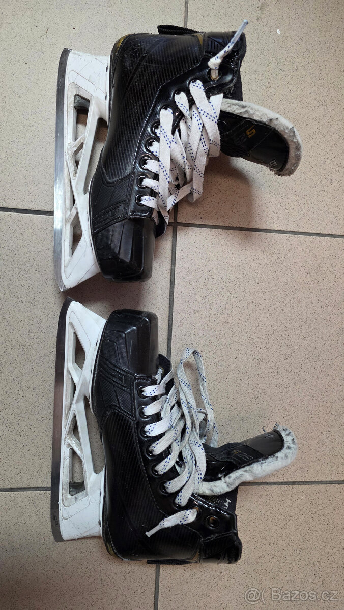 Brankářské brusle Bauer SUPREME S29 vel.37,5 - 2