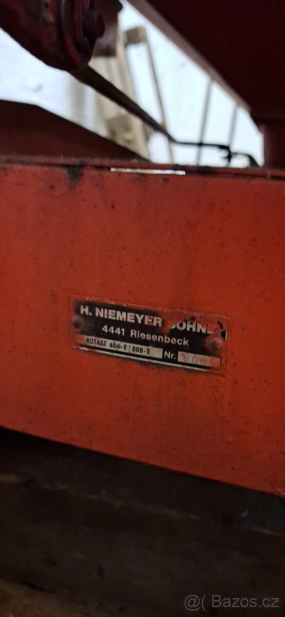 Rozmetadlo hnojiv za traktor - 2