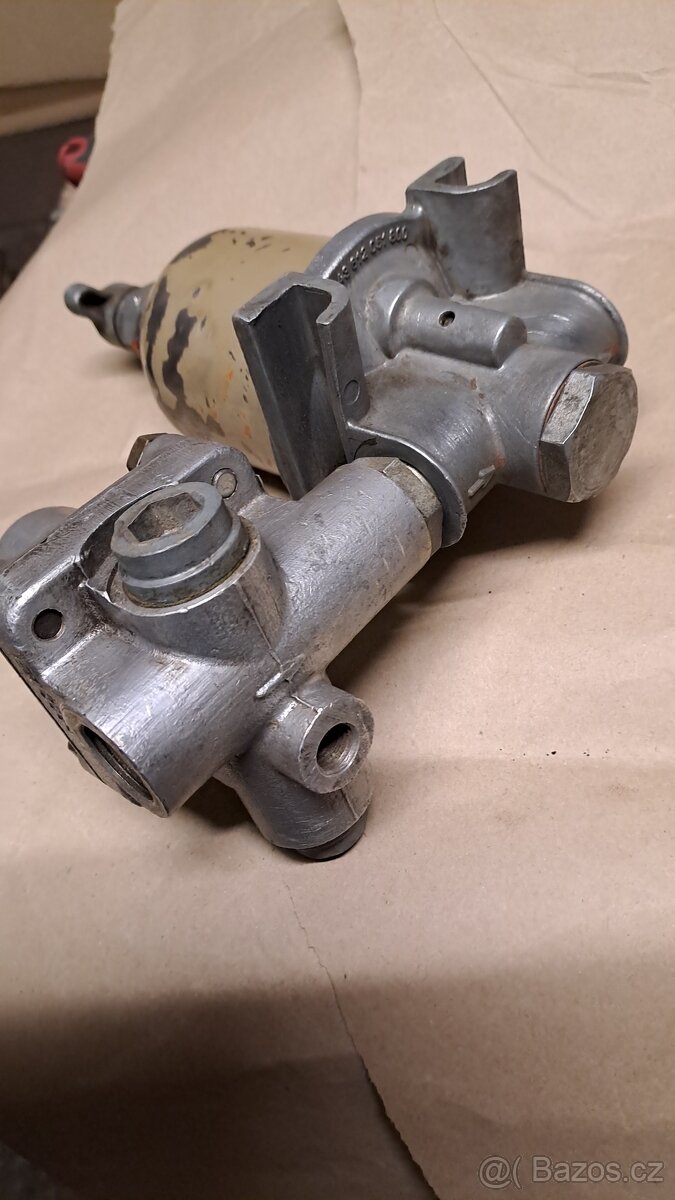 Škoda,Praga,Tatra ,Zetor a pod. - 2