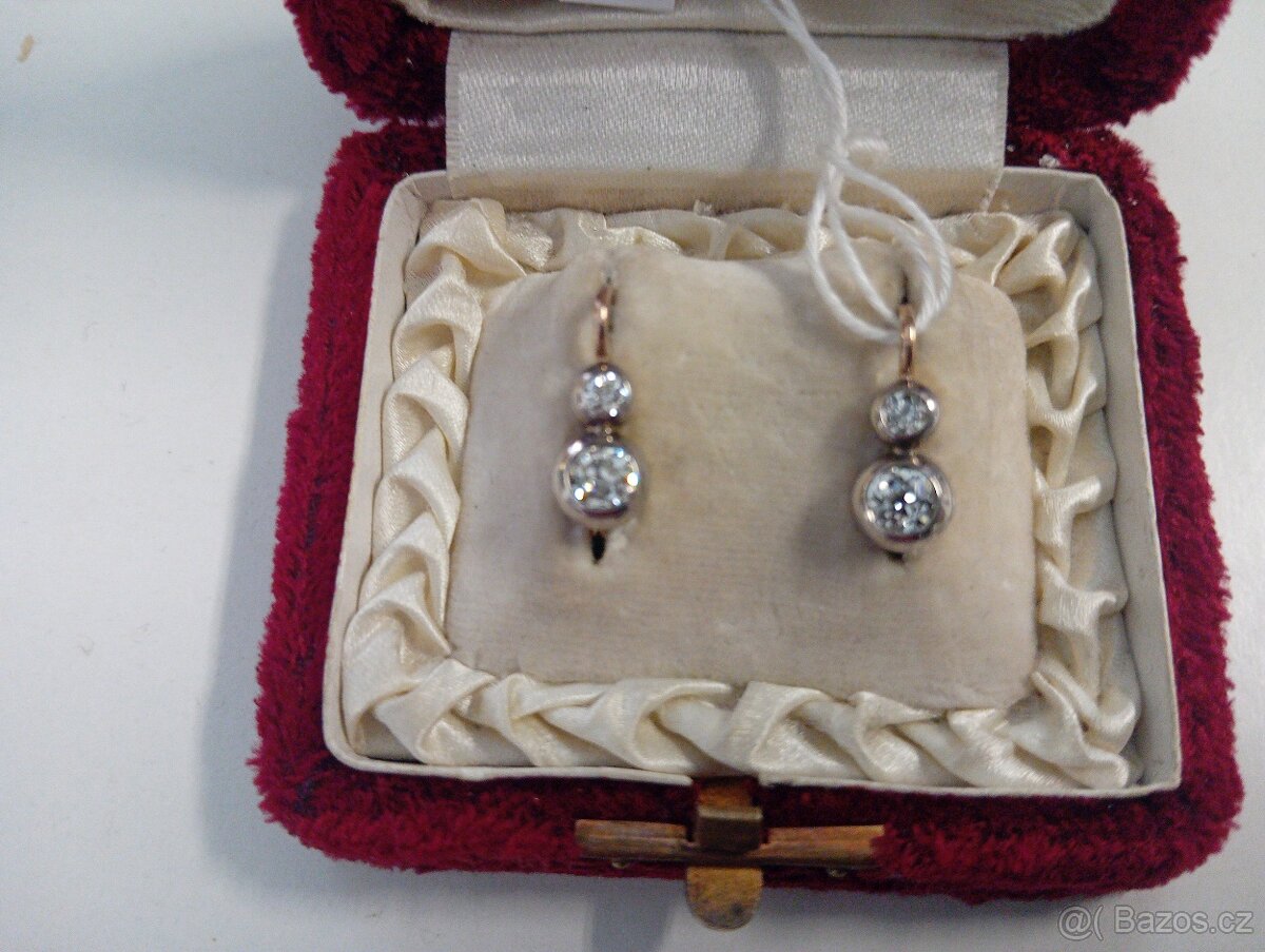 ZLATÉ NÁUŠNICE S BRILIANTY-RAK-UHERSKO - 2