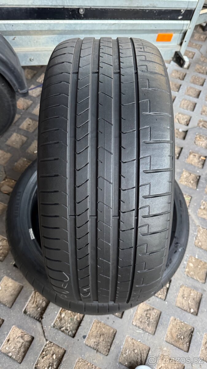 Letní pneu 255/40/21 Pirelli P Zero - 2