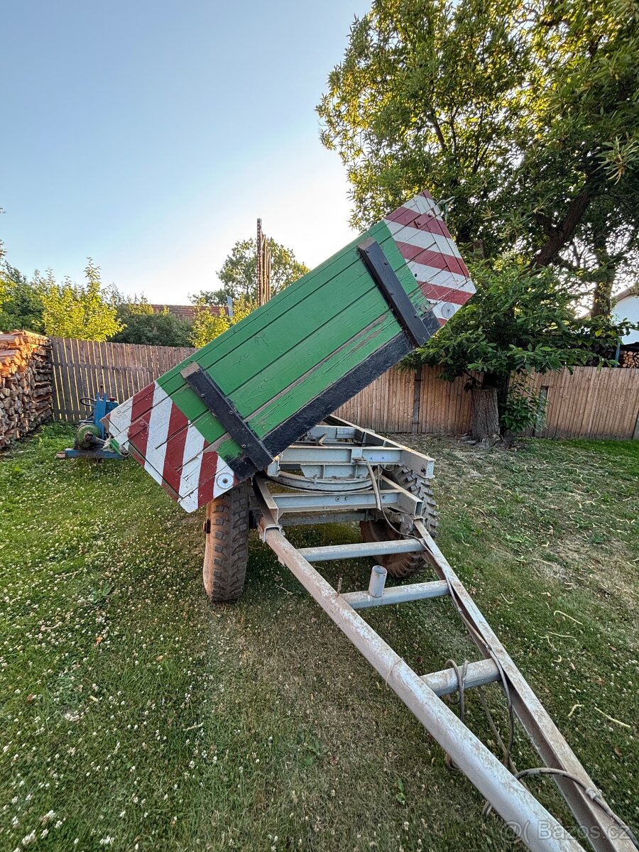 Traktorový přívěs T5P - 2