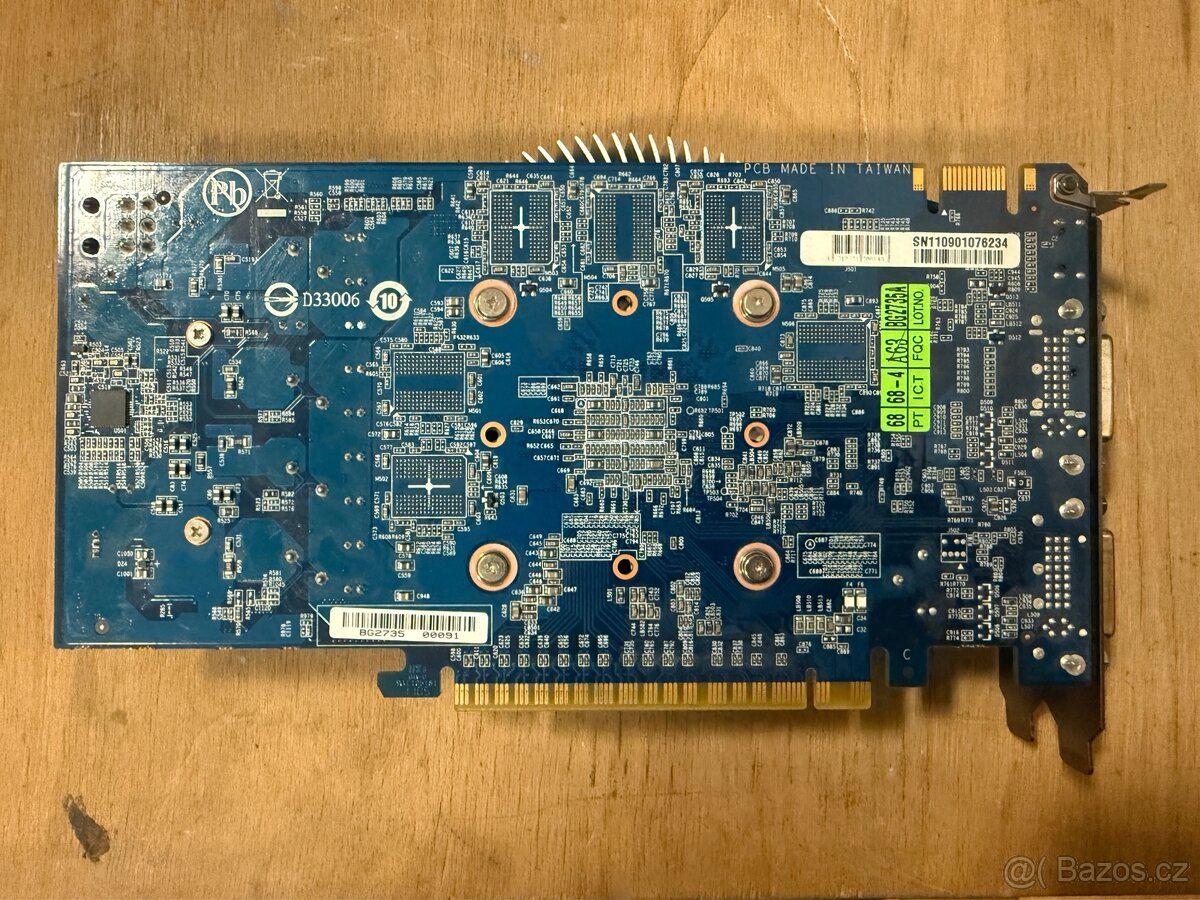 Gigabyte nVidia GeForce GTX 550 1 GB - 2