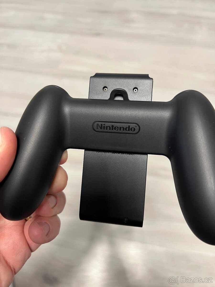 Nintendo switch ovladač na joy cony grip - 2