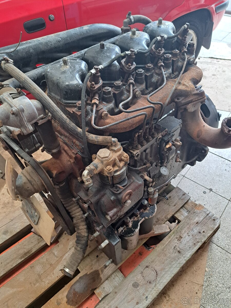 Motor zetor UŘI 7201. - 2