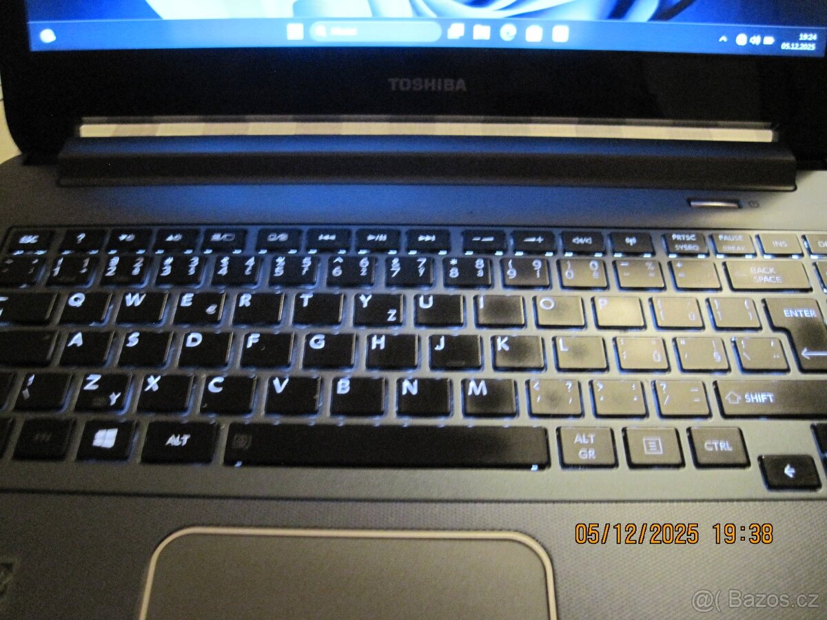 Toshiba Satellite U940-10F - 2