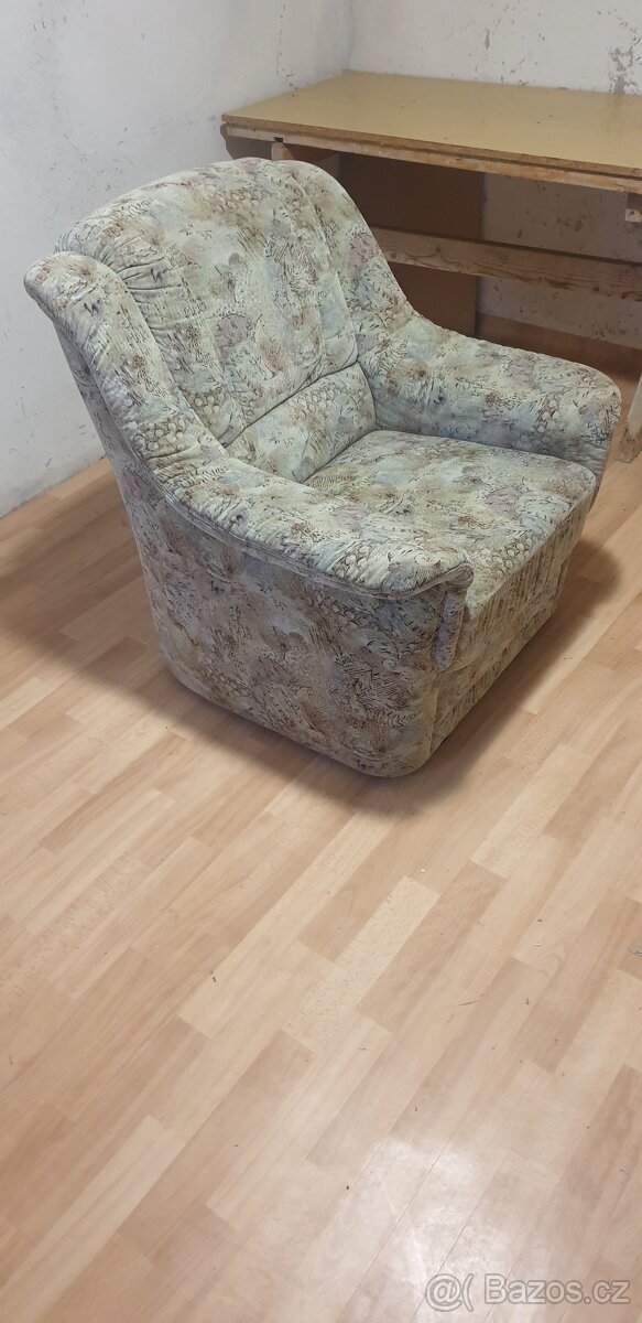 Křeslo z mikroplyše - 2