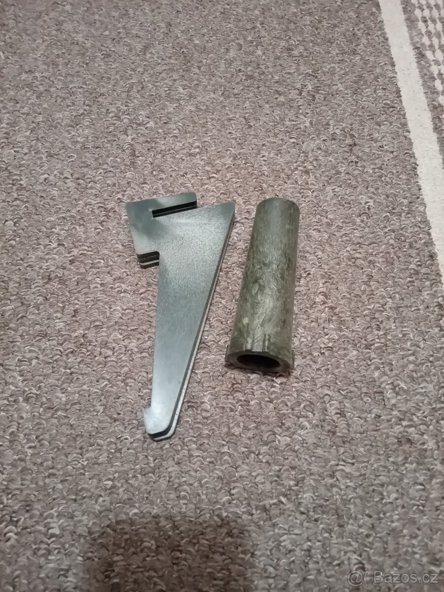 retro stojan na stromeček - plast - 2