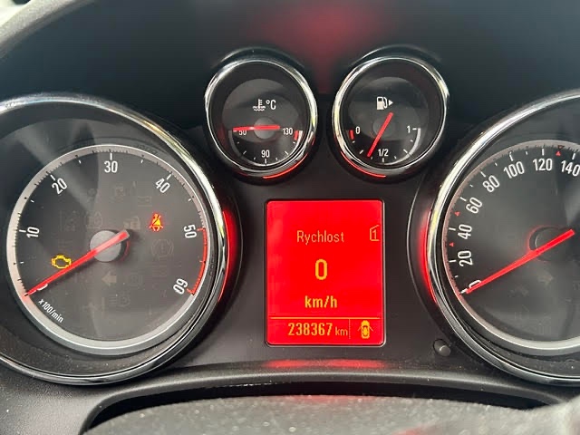 Prodám auto Opel Astra Sport TOURER combi - 2