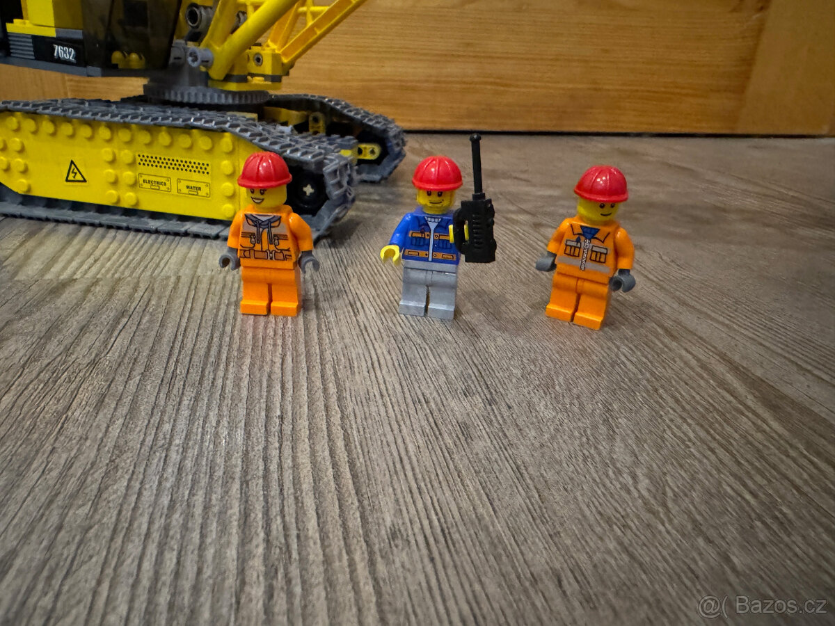 Lego pásový jeřáb 7632 - 2