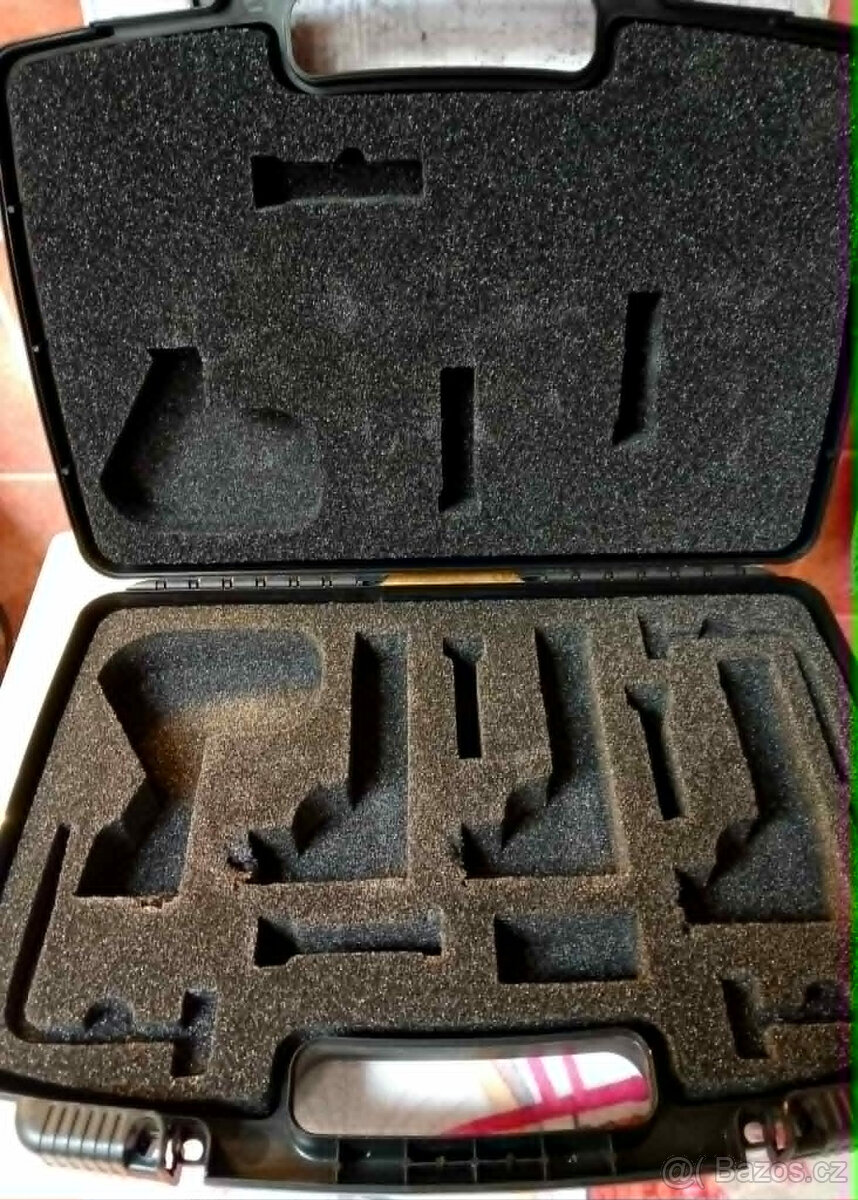 Shure - kufr pro mikrofony - 2
