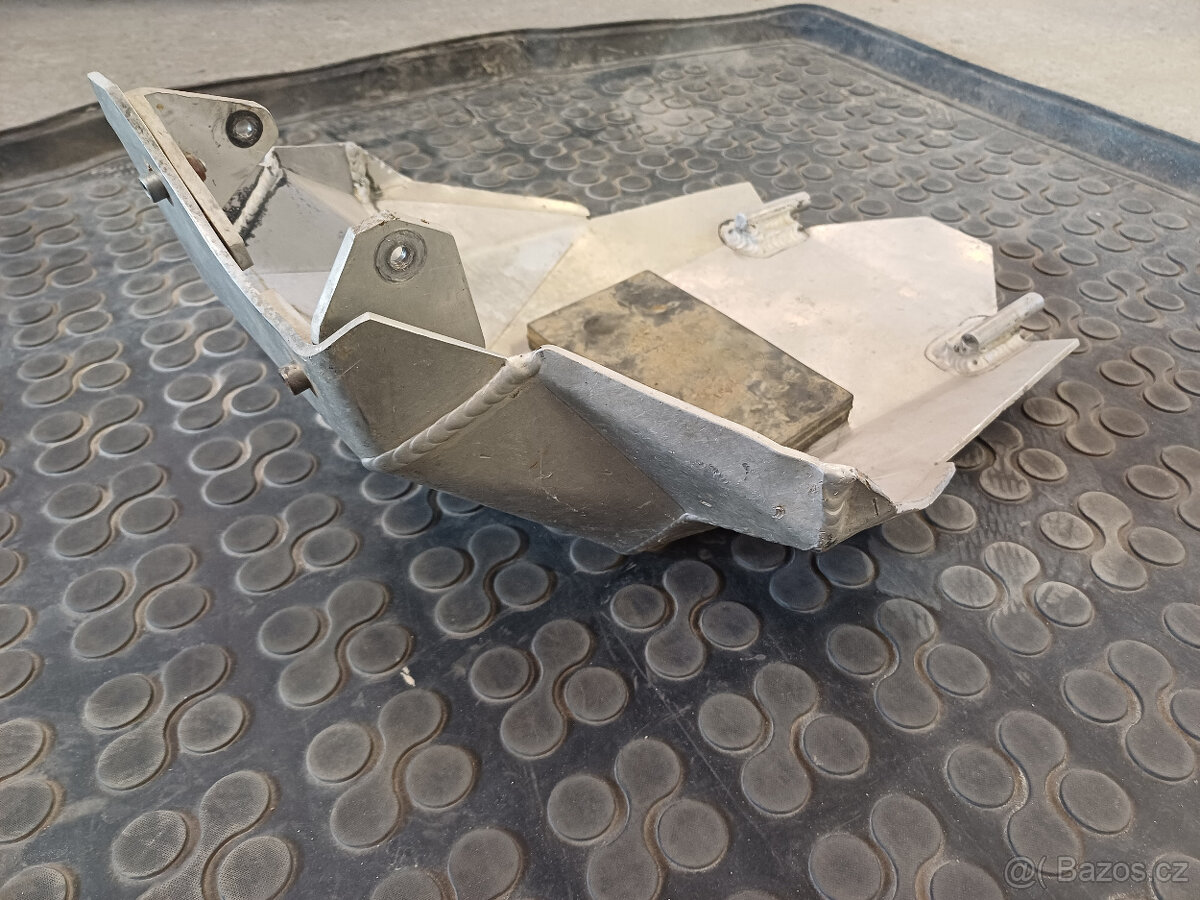 kryt pod motor KTM 690 - 2