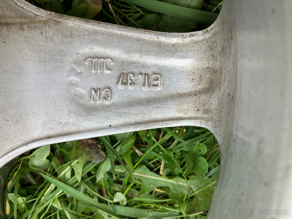 Alu kola Ford Fiesta IV - 2