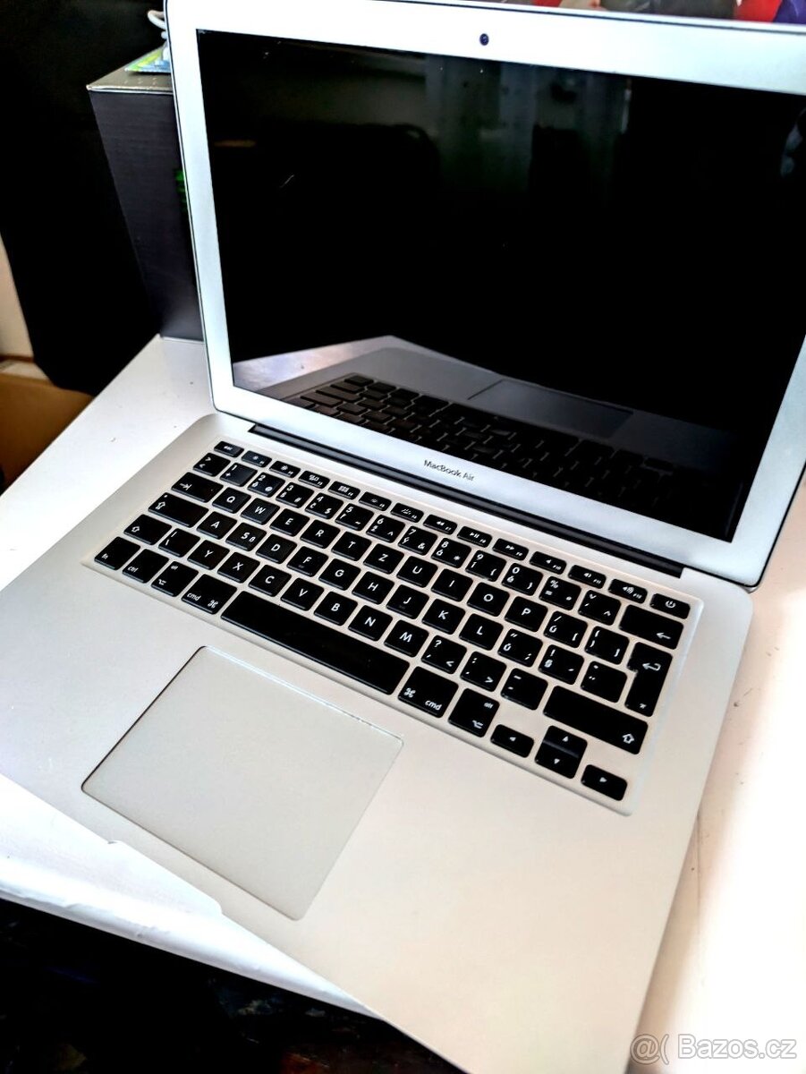Macbook Air 13. 2017 - 2
