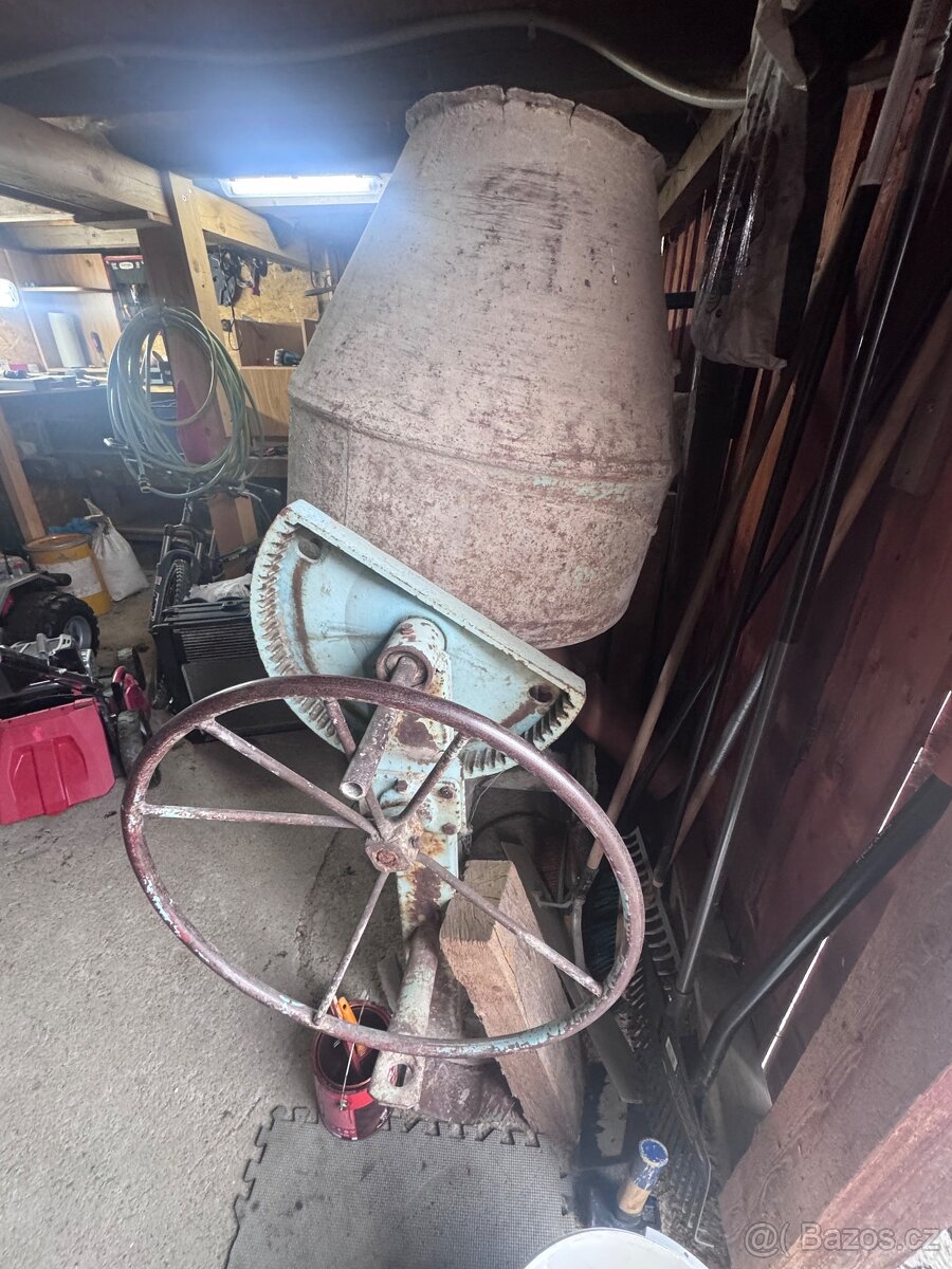 Stavební míchačka - 2