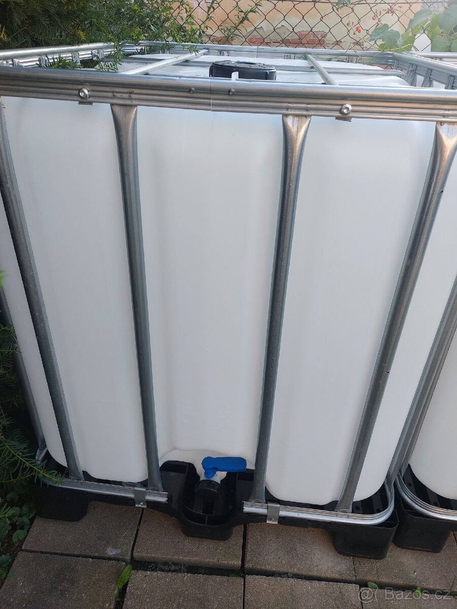 Potravinářské IBC 1000 litrů od sirupu - 2