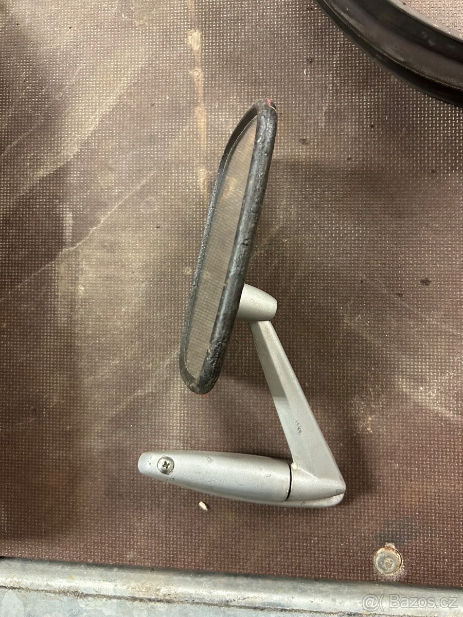 Skoda 110r/110ls/100 - zrcátko - 2