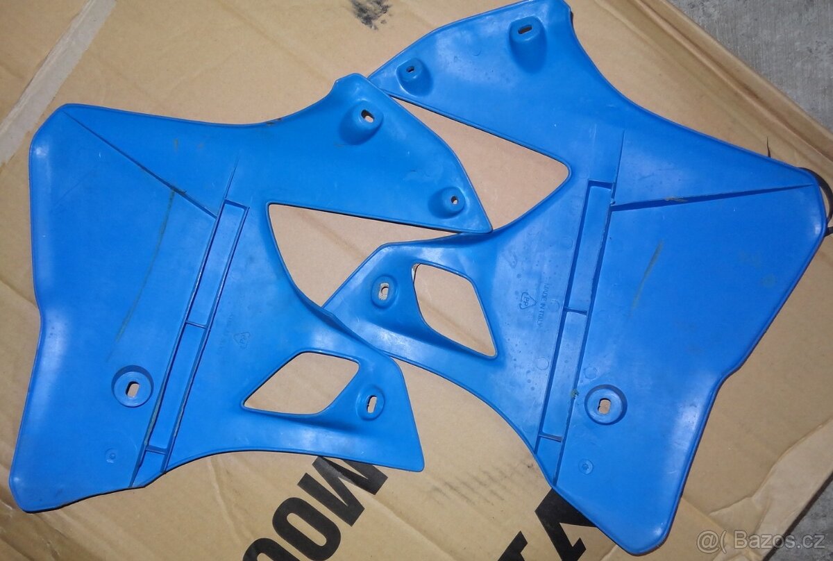 Motokros nádrž se spoilery - 2