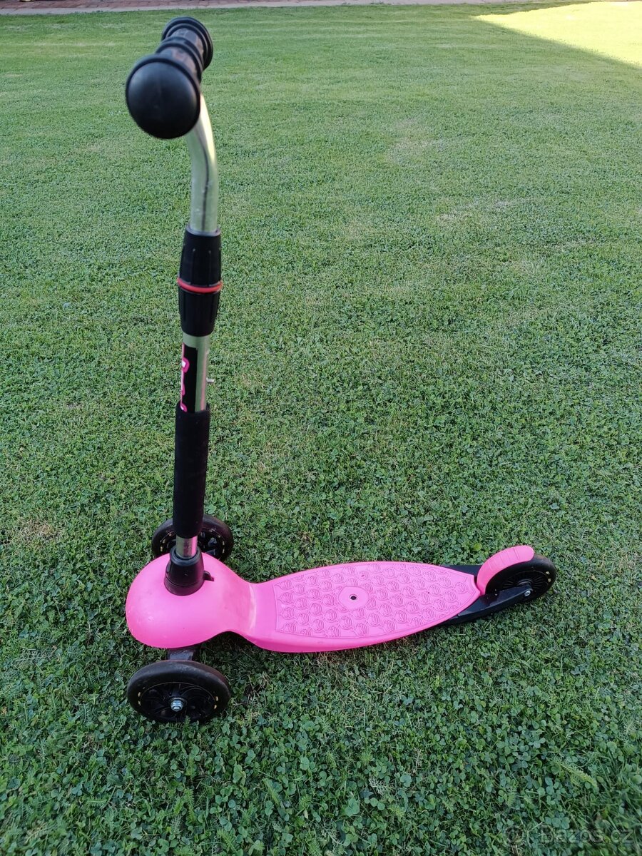 Koloběžka trojkolka - 2