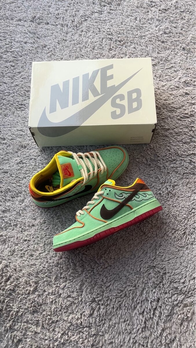 Nike SB Dunk Low Rodeo Tourmaline - 2