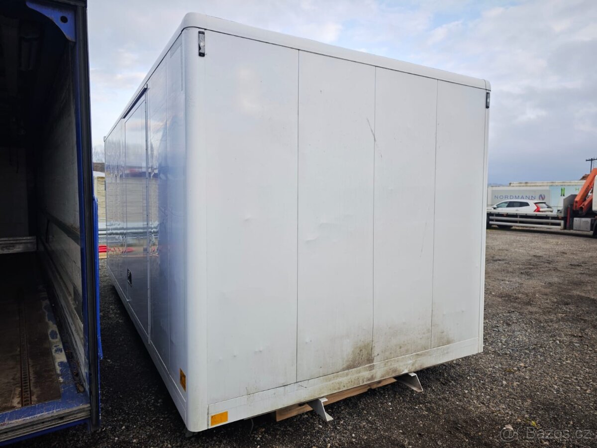 Skříňová nástavba - délka 535 cm - 2