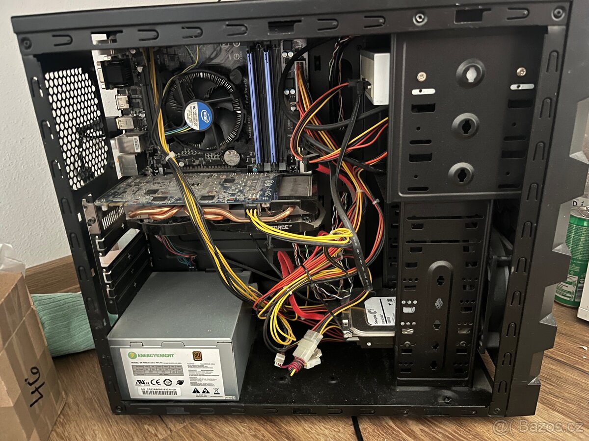 Stolní počítač - 2