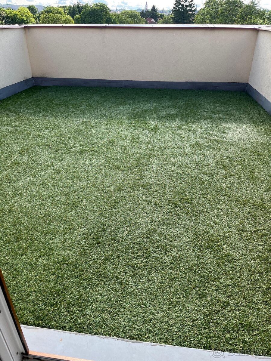 Luxusní umělý trávník 5,2x 4 m - 2