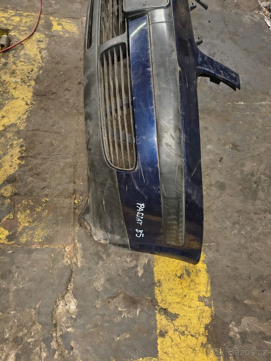 VW PASSAT - NÁRAZNÍK - 2